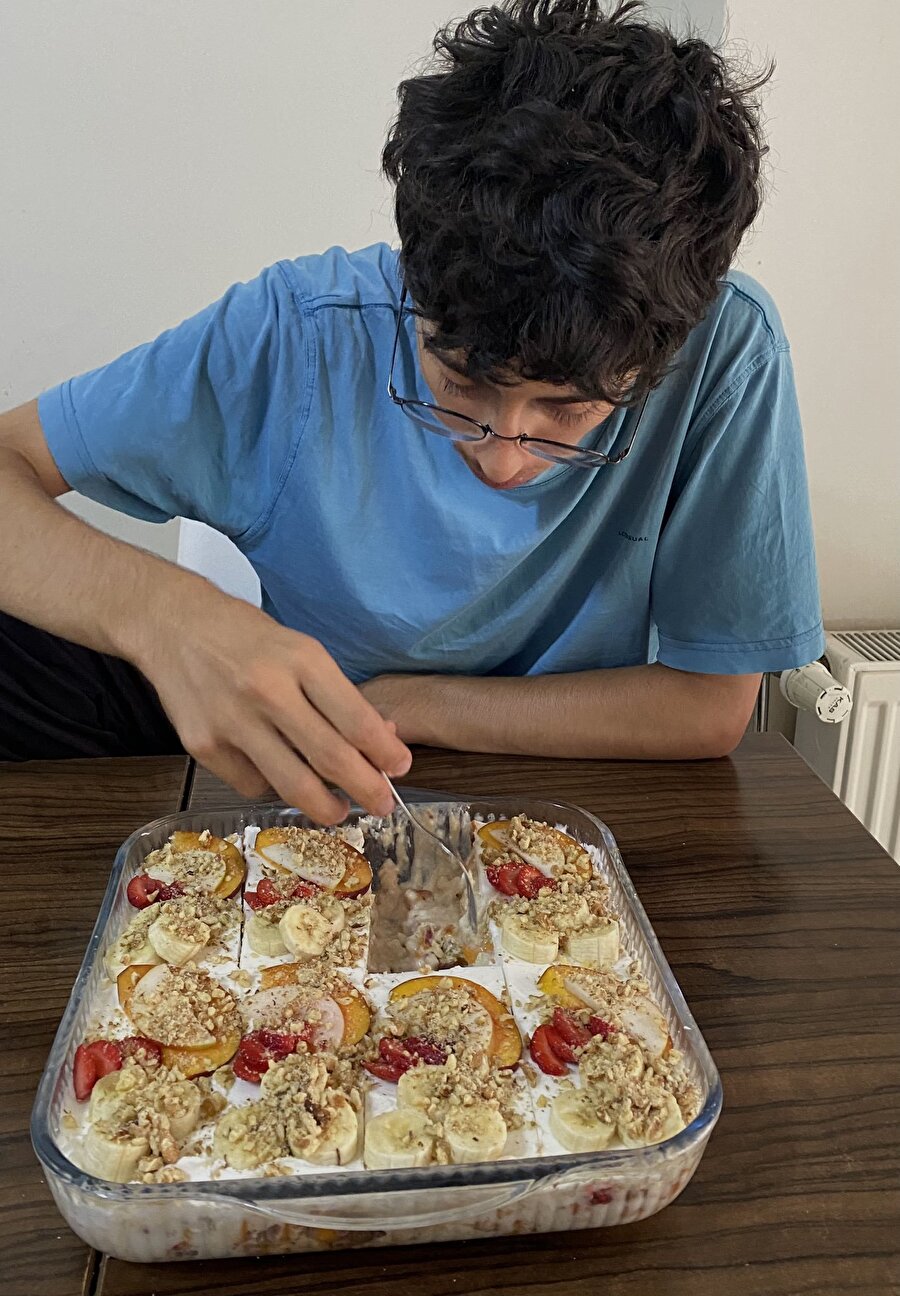 Erkek kardeşlerin 10 saniyede bitireceği o tatlı