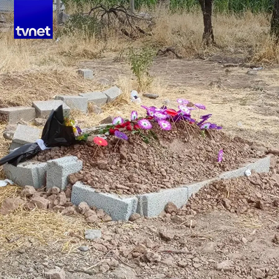 8 yaşındaki Narin'in mezarı