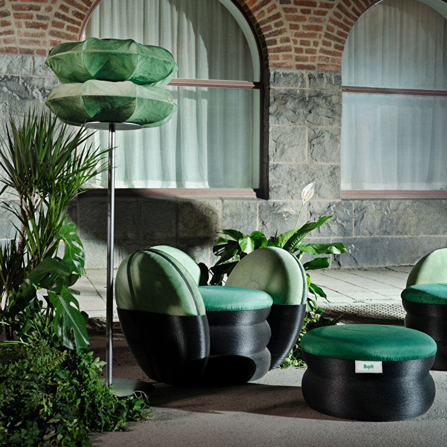 Geri dönüştürülmüş araba parçalarından tasarlanan ilk sokak mobilyası! 