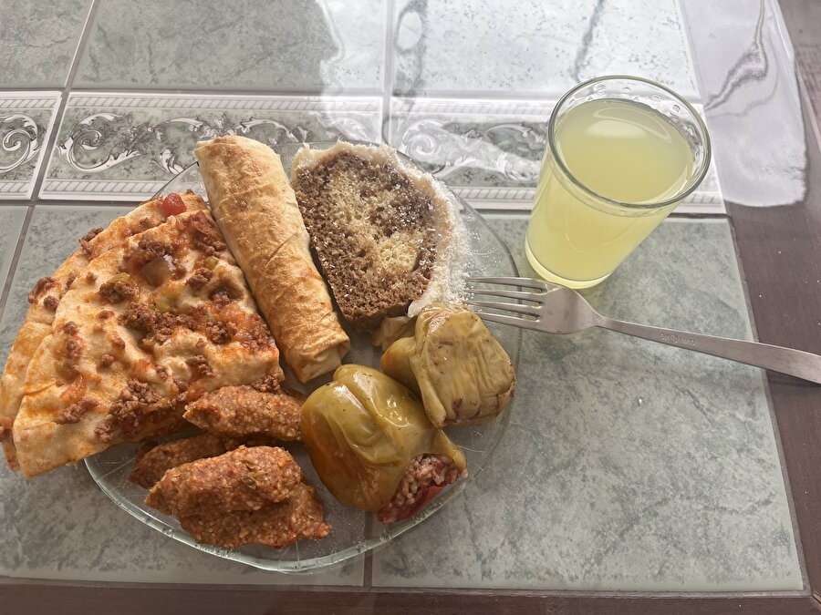 Evde gün olduğu zaman odaya getirilen sus payı