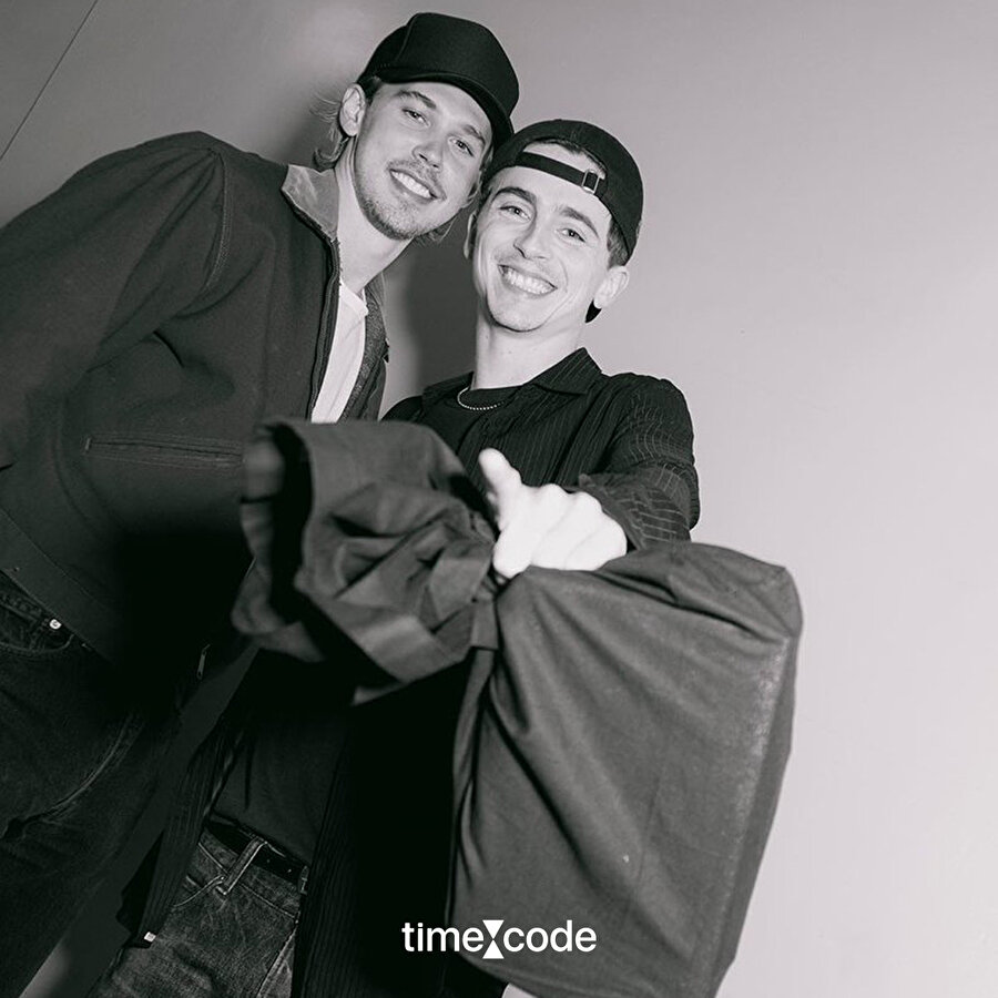 Austin Butler ve Timothée Chalamet