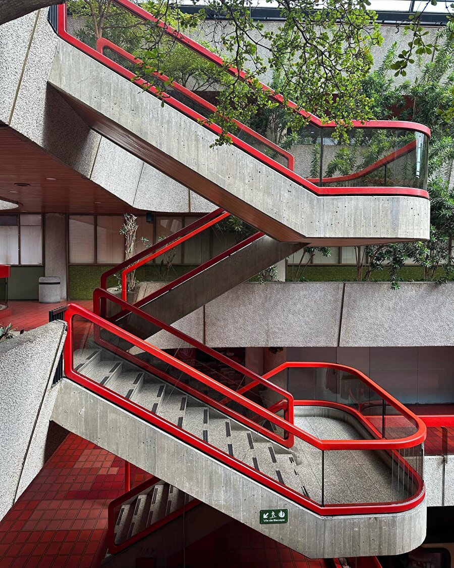 80.000 metrekarelik kompleks: Paseo Las Mercedes Alışveriş Merkezi 