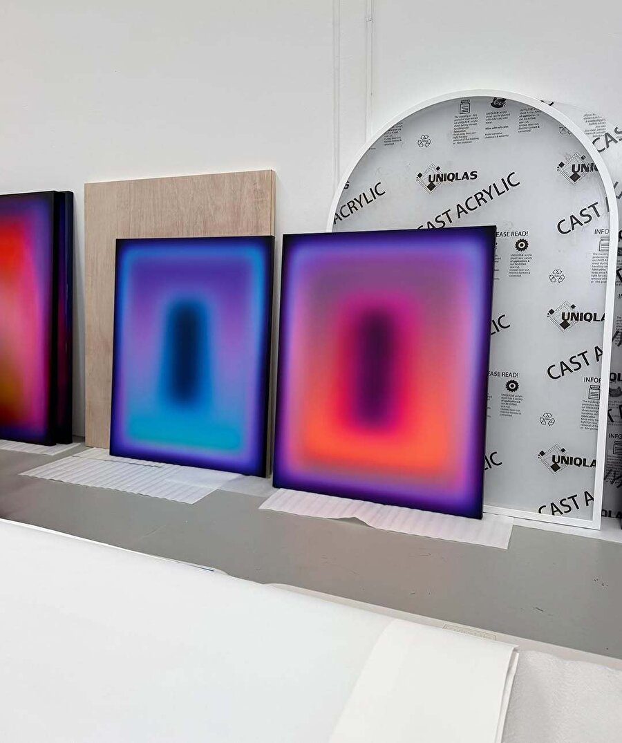 Hipnotik sanatın ustası: Nick Thomm ✨