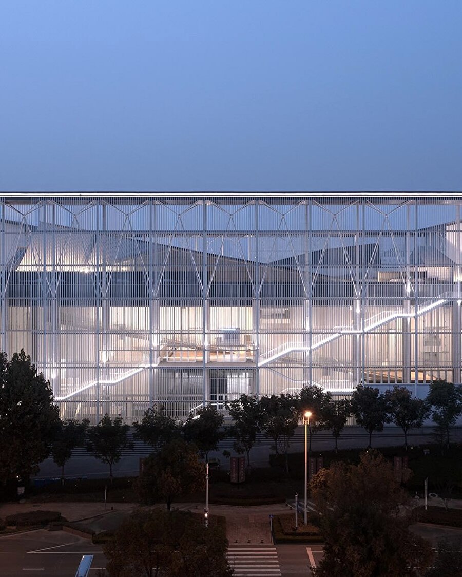 Geçirgen cephesi ve avlulu yapısıyla dikkat çeken yapı: Anhui Sanat Müzesi