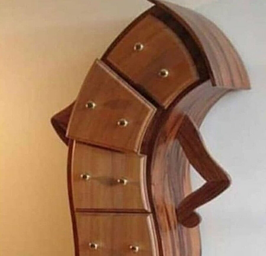 Kargom gelince ağzına kadar dolu olan dolabım