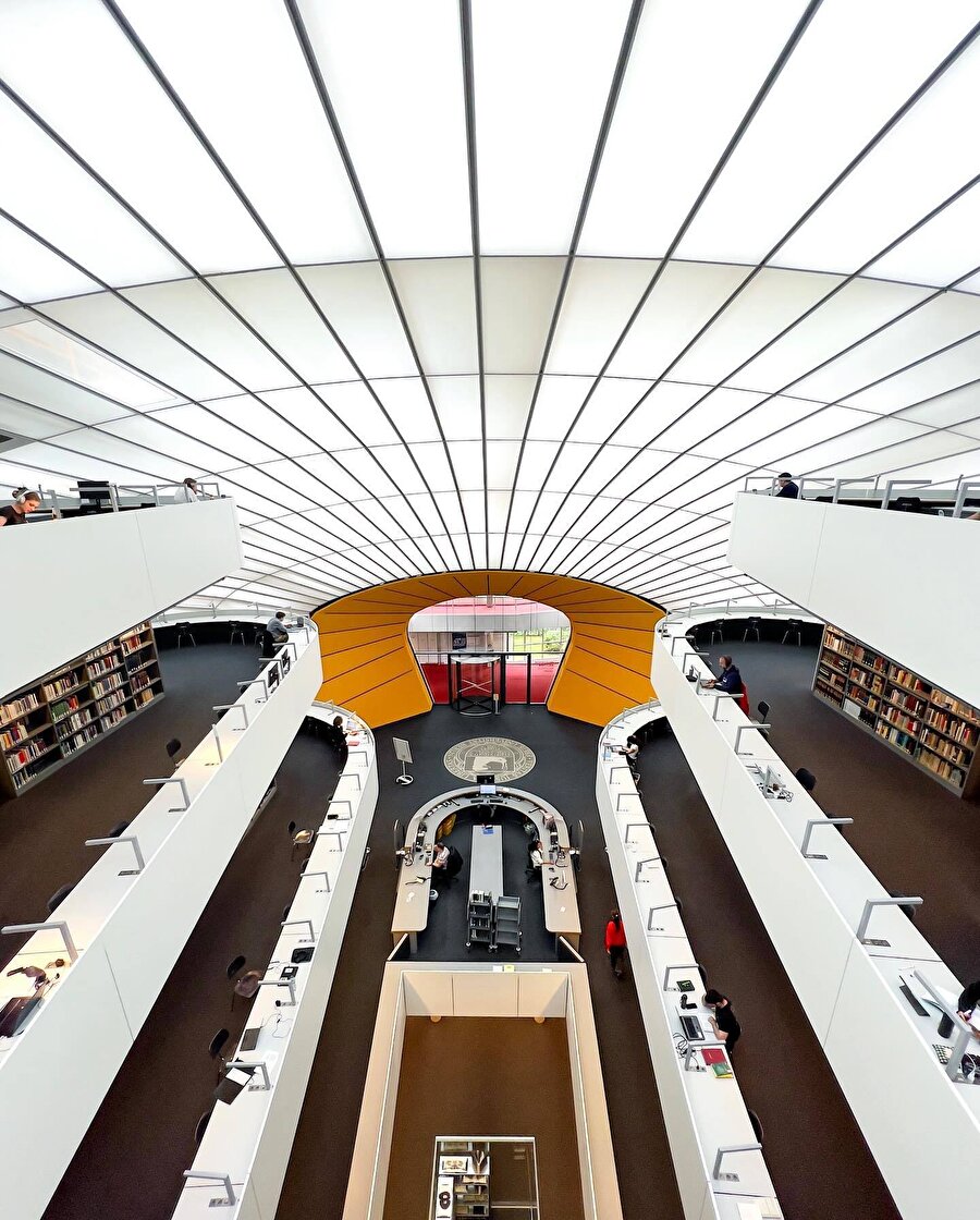 Berlin’in beyni: The Freie Universität filoloji kütüphanesi 📚