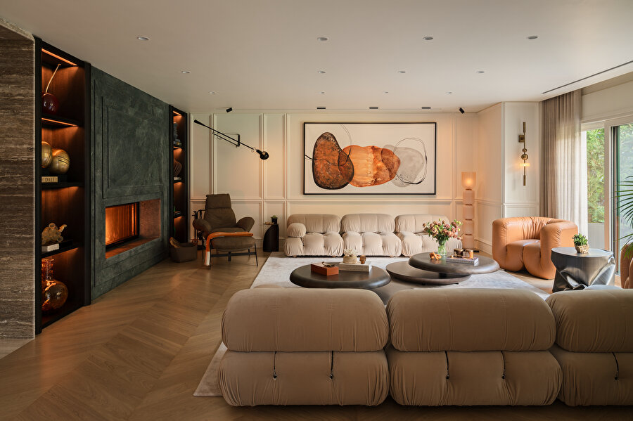 Sofistike bir iç mekan tasarımı: E House 