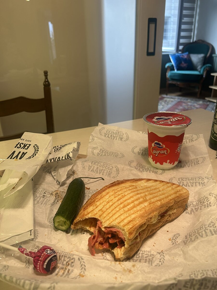 Bundan sonra sağlıklı besleneceğim dedikten sonra tükettiğim kahvaltı