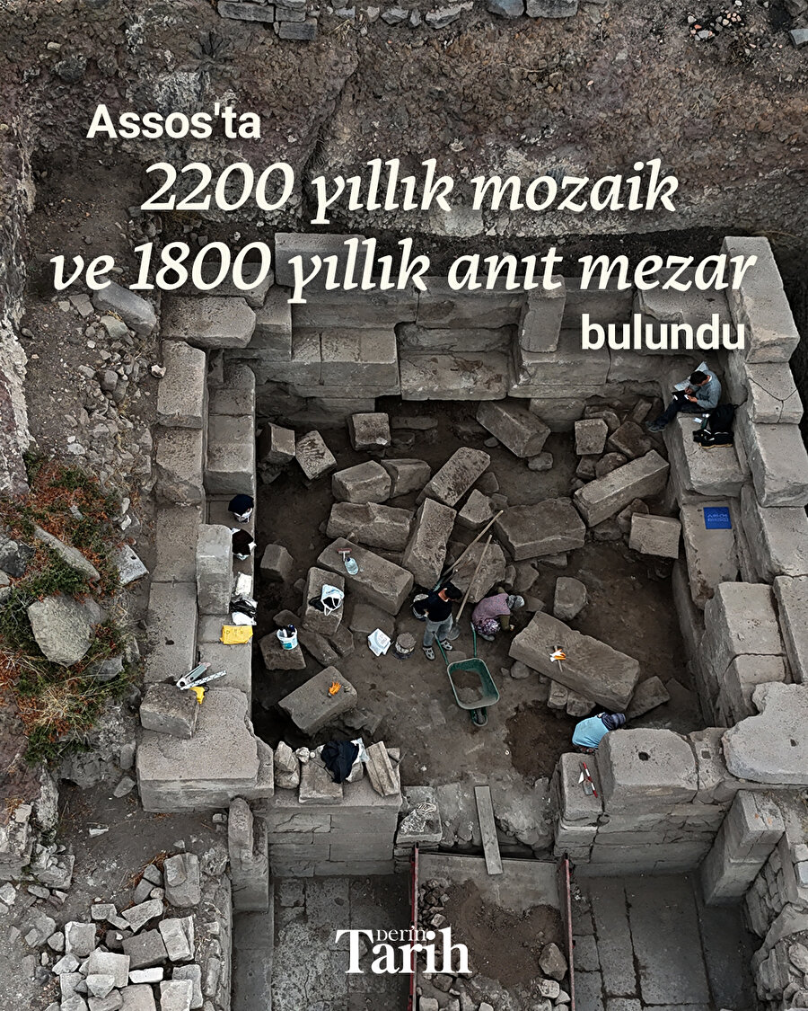 Assos'ta 2200 yıllık mozaik ve 1800 yıllık anıt mezar bulundu