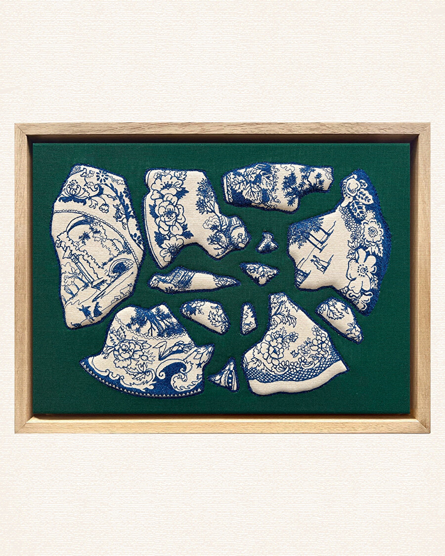 Deniz Kurdak nakışla kırılganlık ve direnci yorumluyor ✨