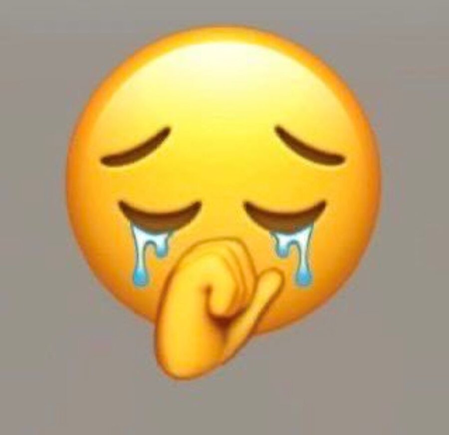 Her sene zevkim değiştiği için geçen sene aldığım kıyafetlere bakıyorum