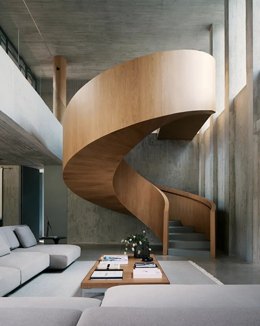 Doğayla İç İçe Bir Kütle: Medellín House