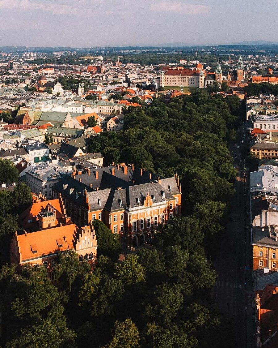 Avrupa’nın en iyi korunan Ortaçağ şehri: Krakow 📍