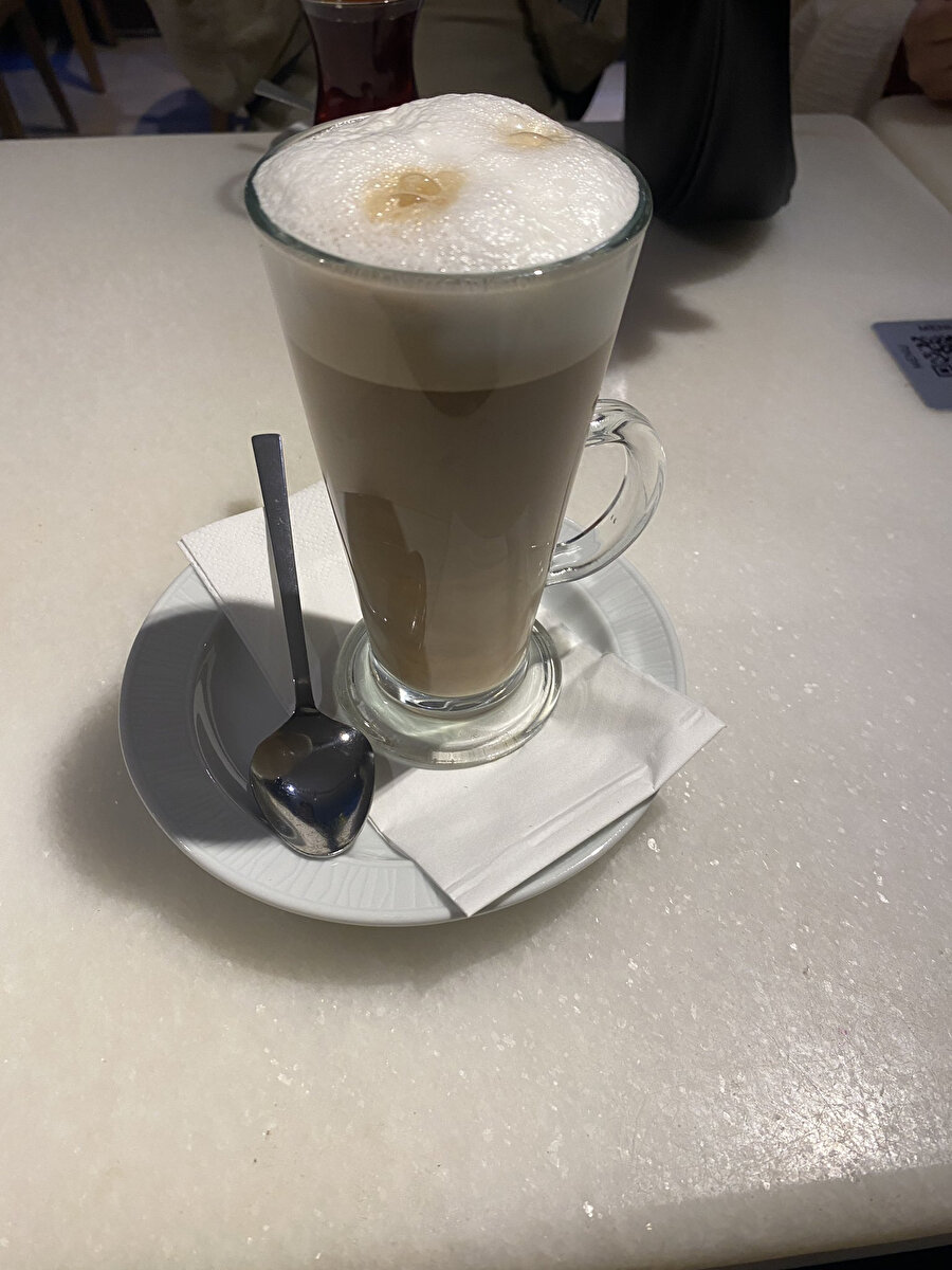 Kahvenin güzel olma ihtimalinin bulunmadığı o sunum