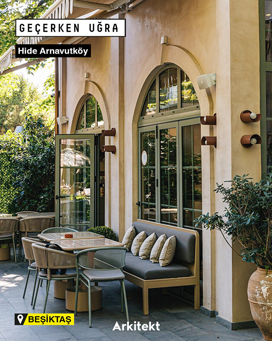 Geçerken Uğra; Café Hide