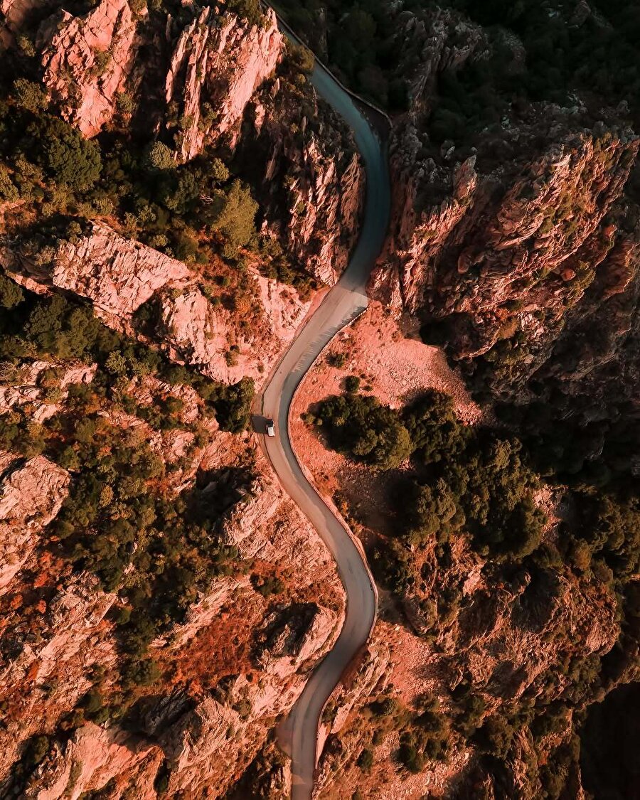 Fransa’da bir doğa harikası: Calanques de Piana 📍