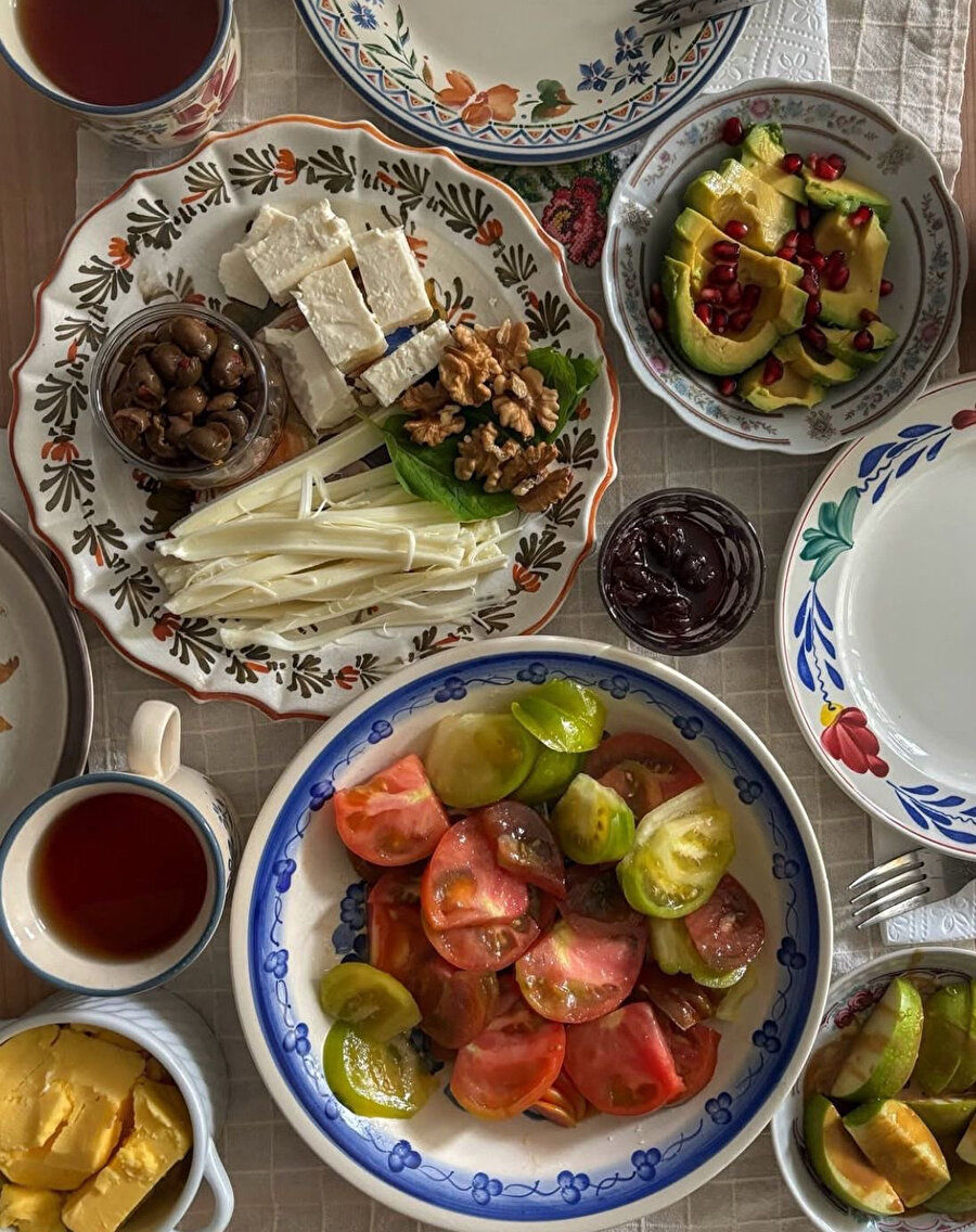 Pazar günleri hayalini kurduğumuz kahvaltı sofrası