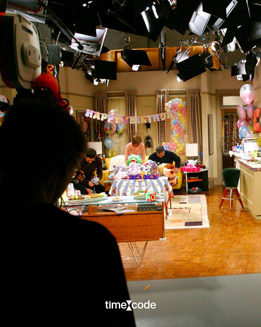 Friends 21 sene önce bugün final yaptı