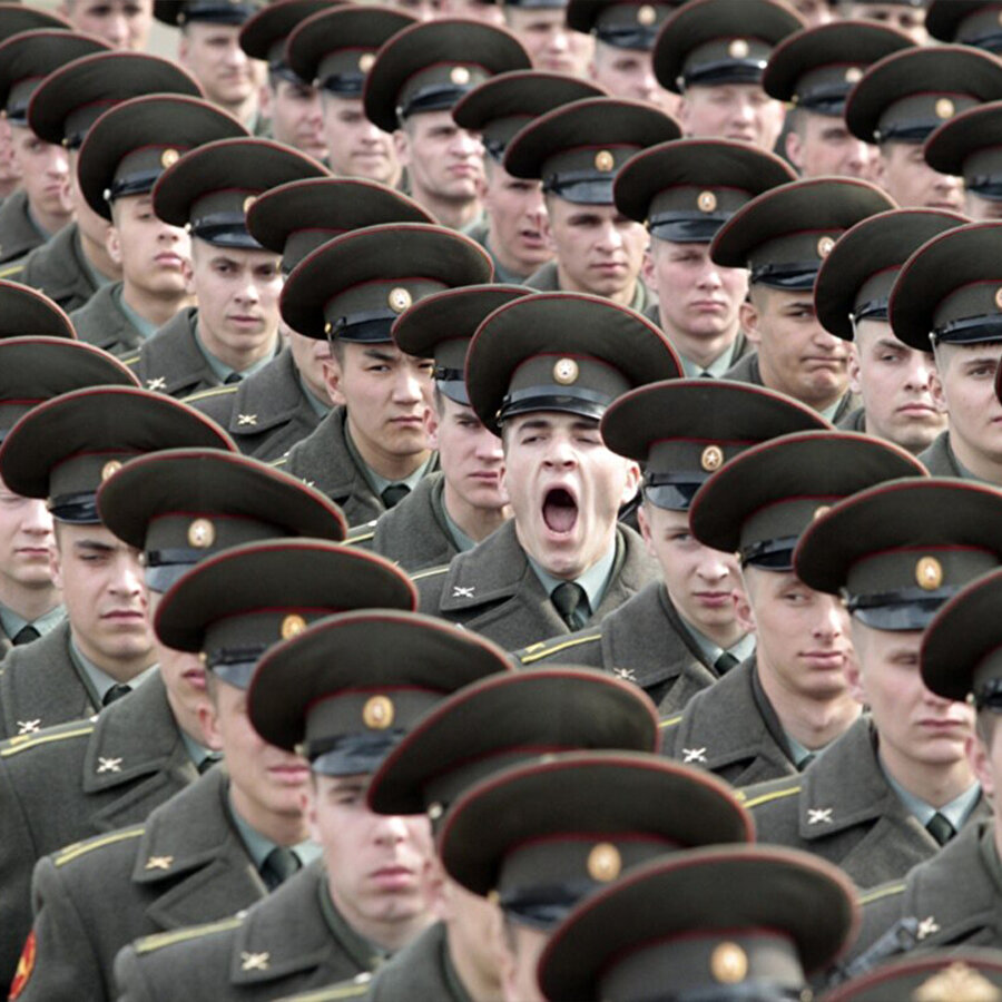 Uykusuz işe gelmişimdir