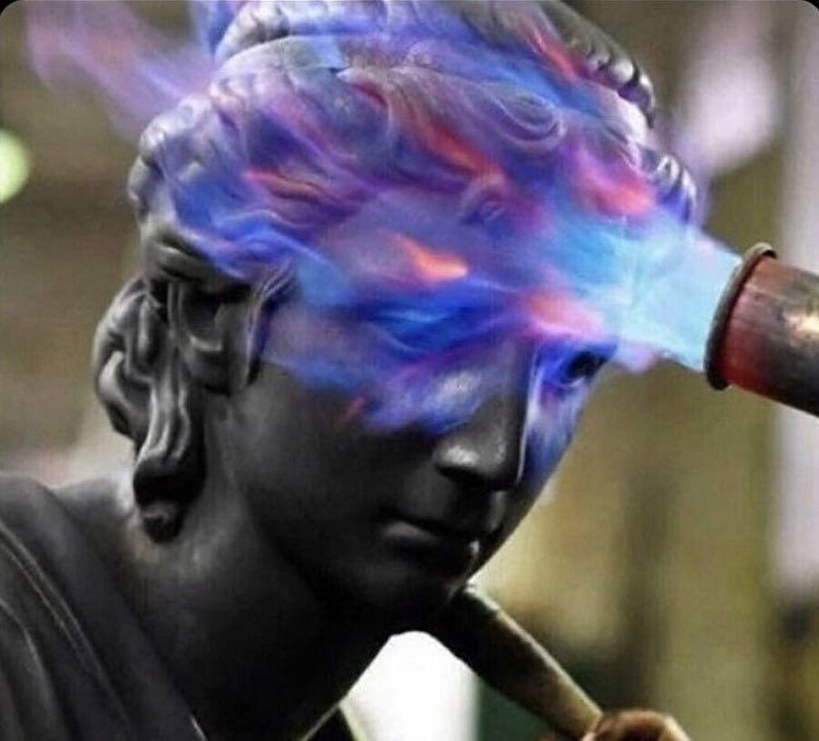 Evden dışarı adım attığım anda sıcak havanın beni karşılama şekli