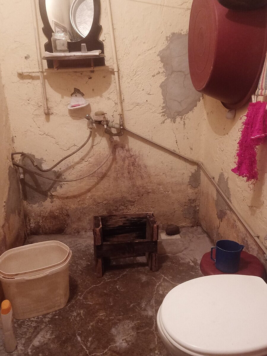 Evet ben de çok üzüldüm tırnağının kırılmasına...