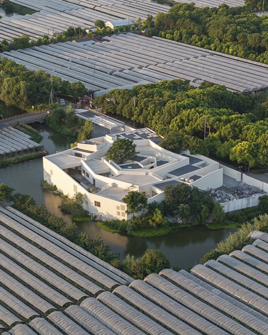  Terkedilmiş Bir Stüdyodan Kültürel Kompleks Kurgusuna: Su Yuan