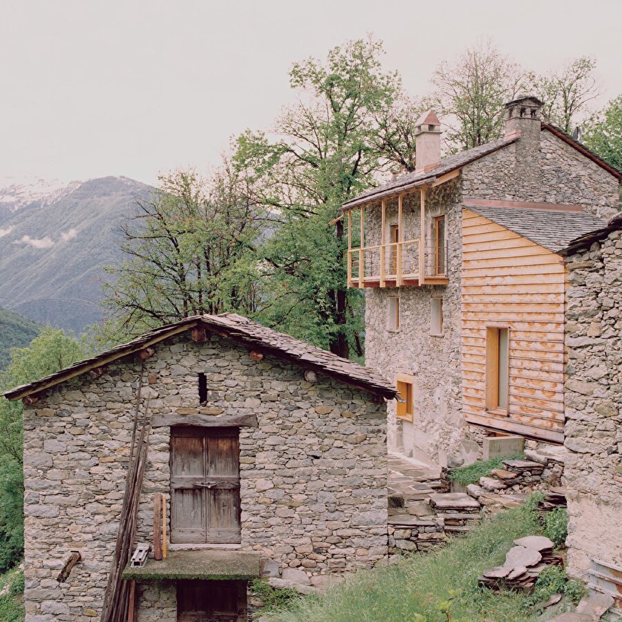 İtalya vadisinde gerçekleştirilen etkili renovasyon: Lottano Evi 