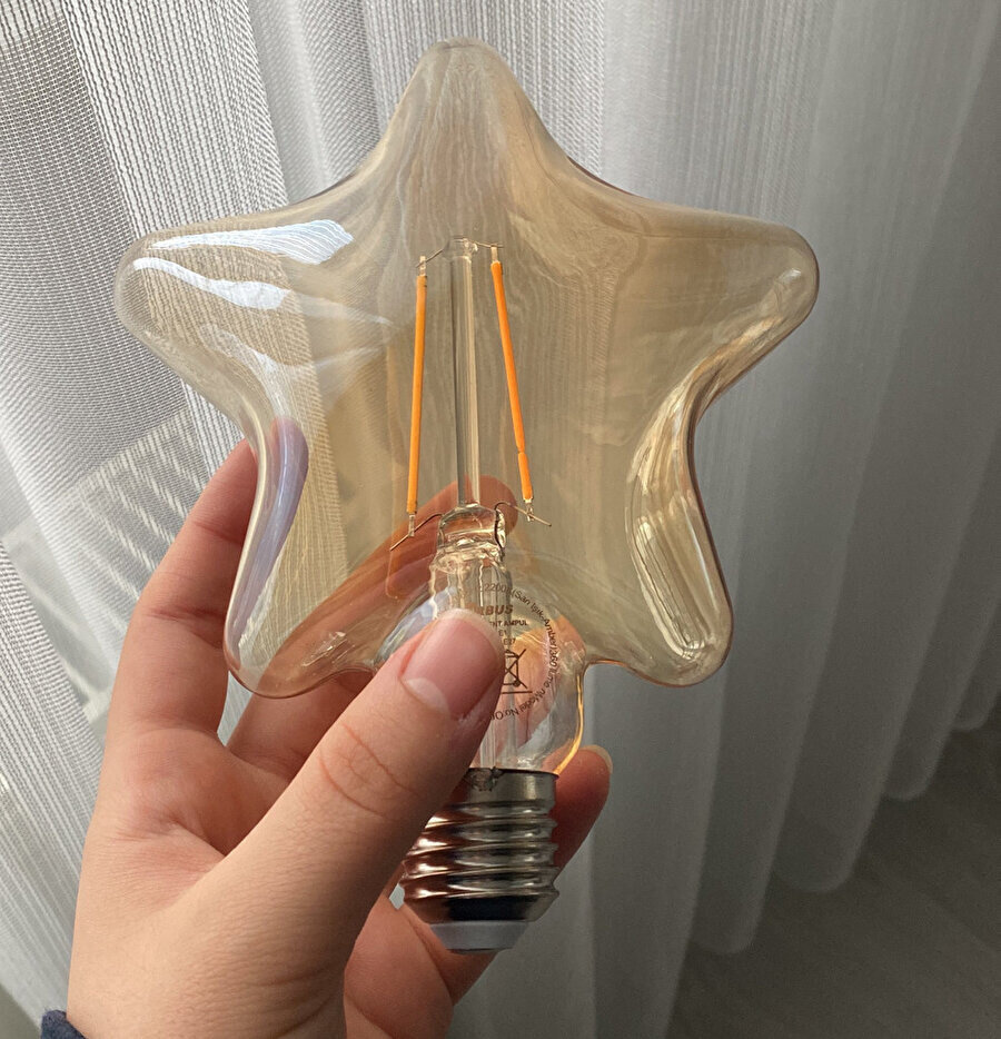 Sarışın Filiz adında bir yıldız geliyor