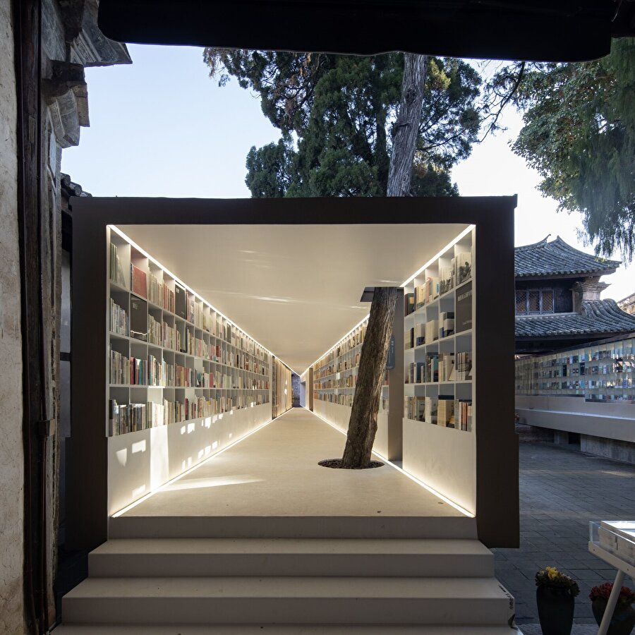  500 yıllık bir Konfüçyüs akademisi, şimdi bir kitapçı