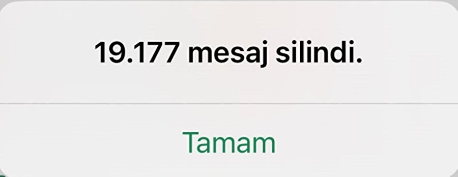 Tüm arkadaşları evlenen bir kişinin halı saha grubuna vedası