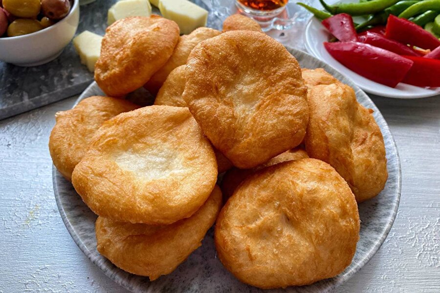 Biraz da onu abartabilir miyiz