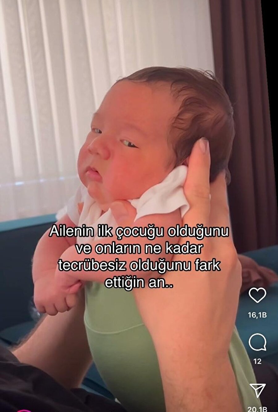 Bebeğin bakışı her şeyi anlatıyor