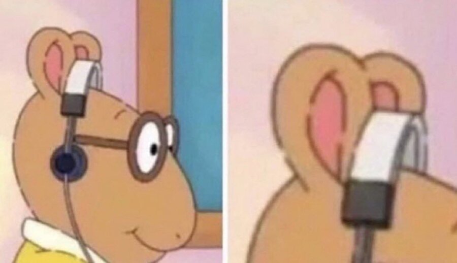 Arkadaşımın verdiği nasihatleri dinliyorum