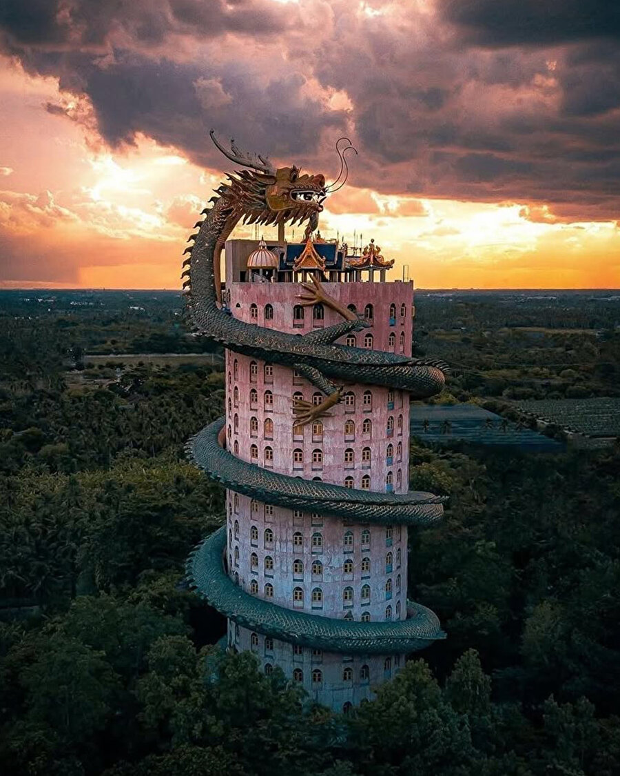 Tayland’ın sıradışı tapınağı: Wat Samphran ✨📍