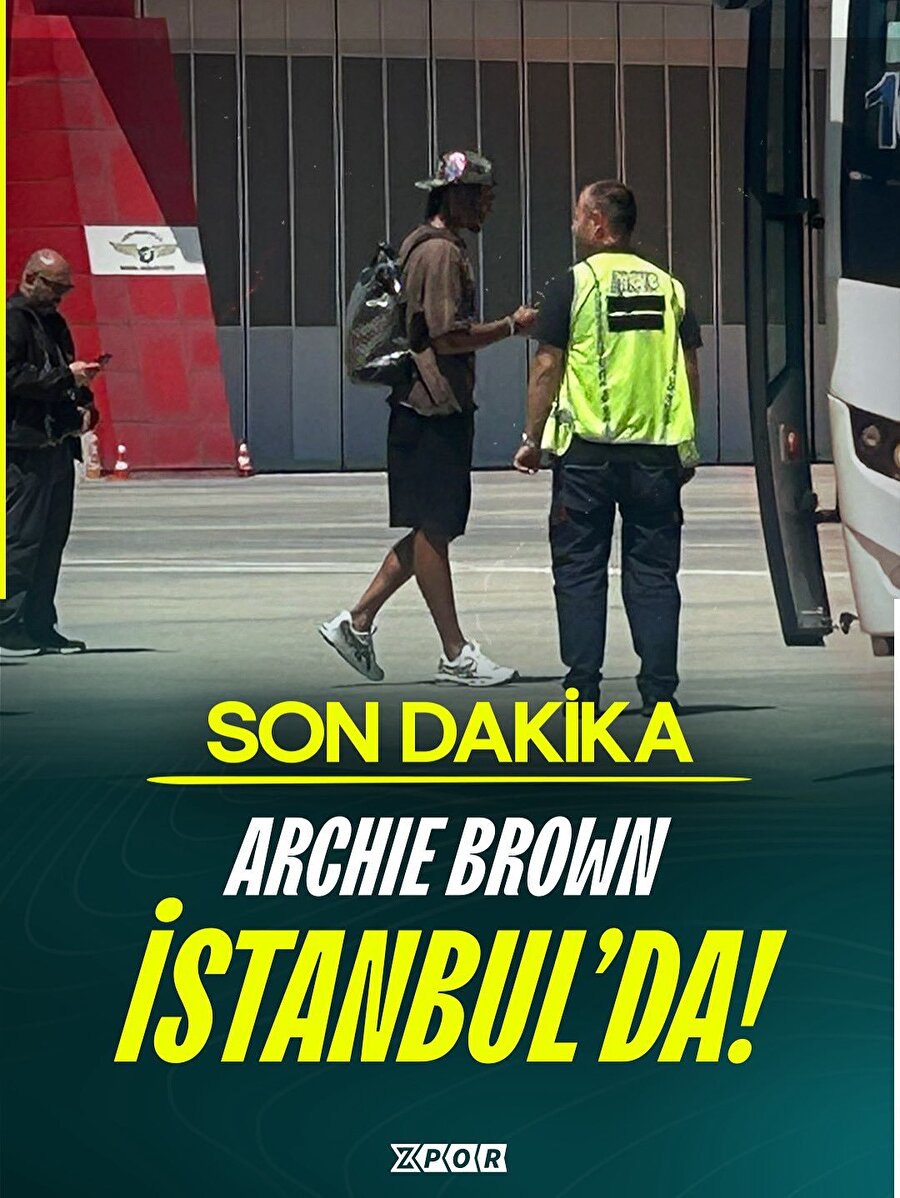 Fenerbahçe'nin 23 yaşındaki yeni sol beki Archie Brown, İstanbul'da!