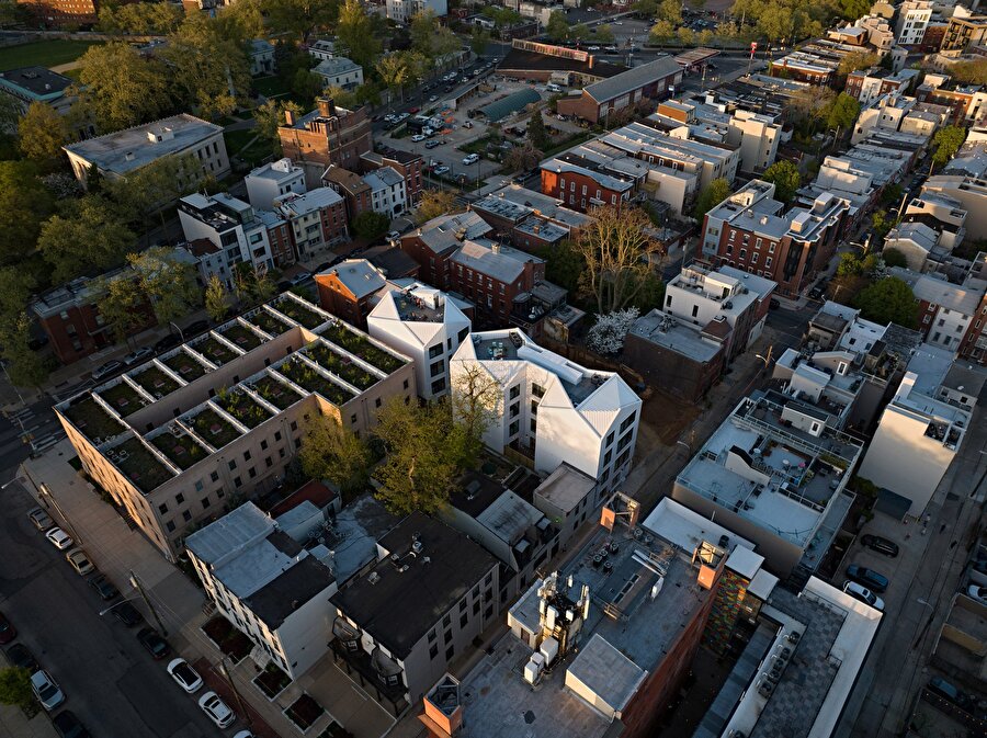  Philadelphia’nın Francisville semtinde yer alan The Francis konutu 