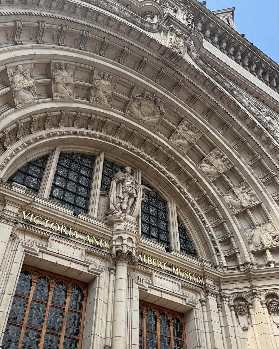 Sanat ve tasarımın kalbi: Victoria and Albert Museum 📍