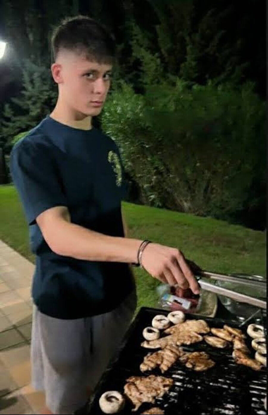 İlk defa girdiğim ortama alışana kadar benim mimikler