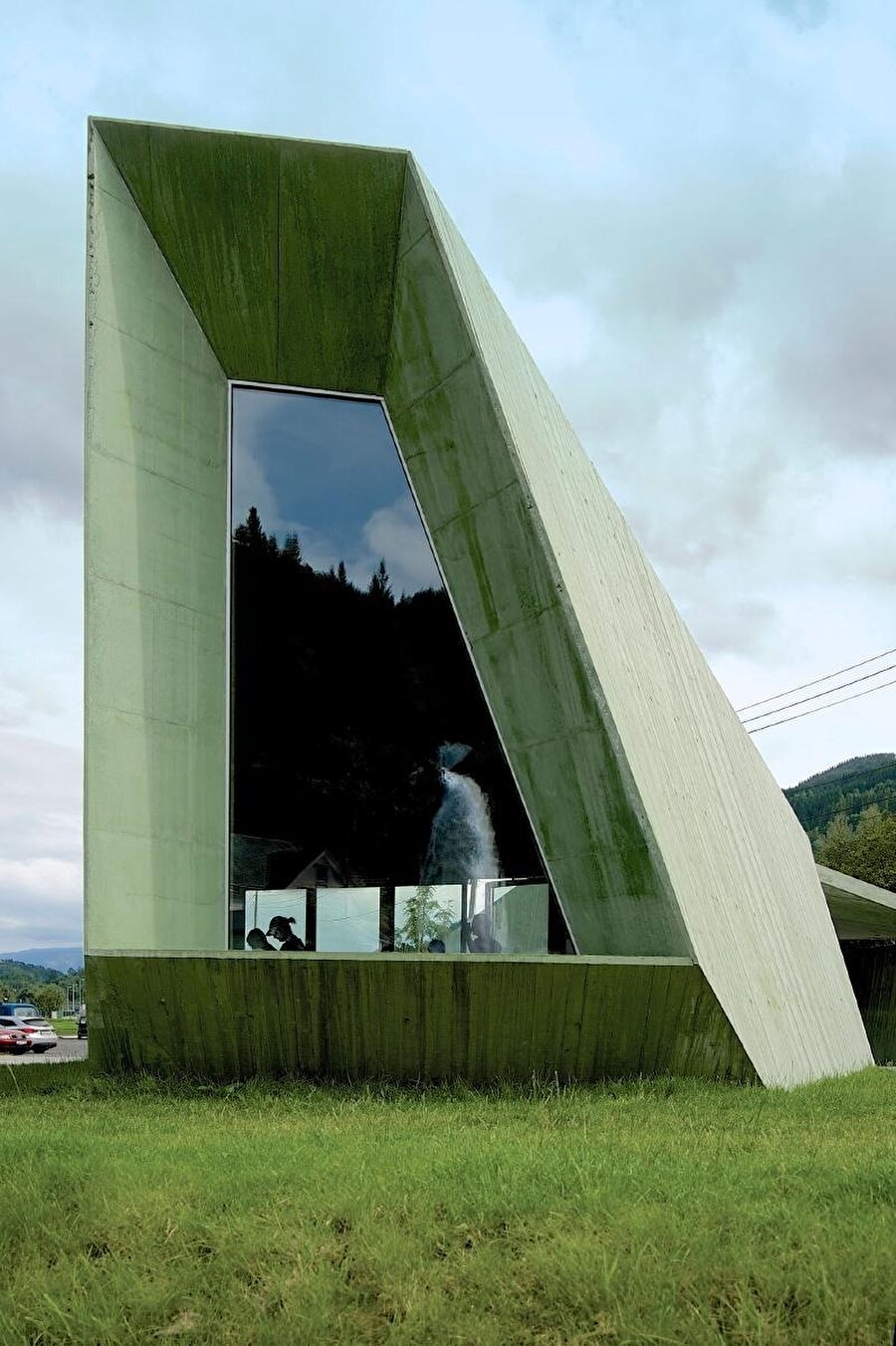 Norveç Ulusal Turist Rotası’nda Steinsdalsfossen projesi dikkat çekiyor