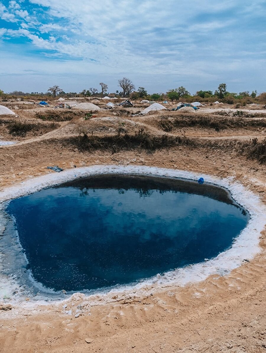  Senegal’in Palmarin Bölgesinde Doğal Süreçlerle Şekillenen Tuz Havuzları