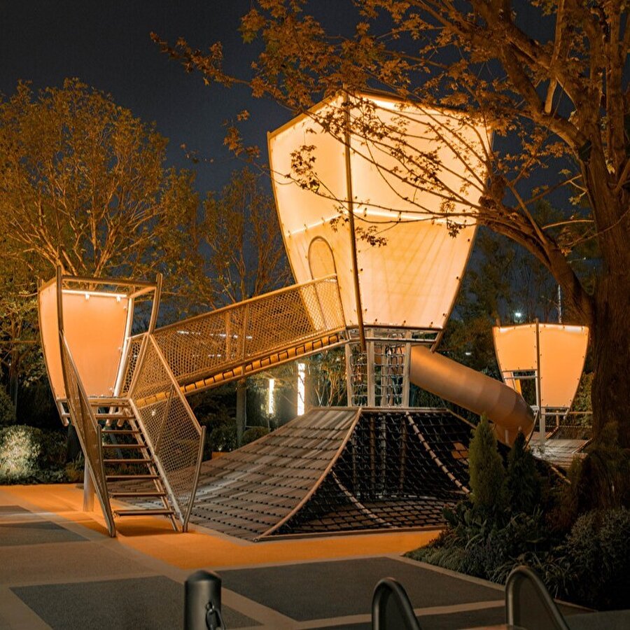 Nanyang Huilong’daki çocuk oyun alanı, yerel kültürel öğelerden ilham alarak tasarlanıyor