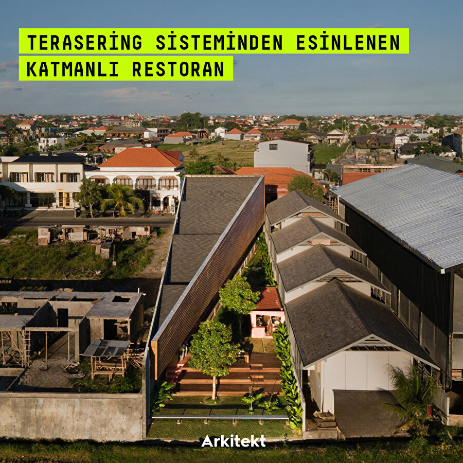 Set n Rise Bali Restoran, Pererenan’daki dar ve eğimli arazinin topografyasını izleyerek kademeli yerleşiyor