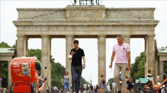 Germany sets strict COVID-19 measures as cases soar