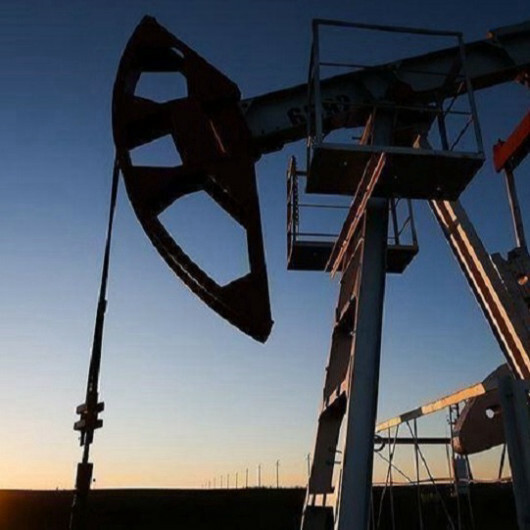 Oil up as milder COVID-19 variant eases demand concerns in 2022