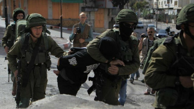 Israeli army arrests 23 Palestinians in West Bank raids