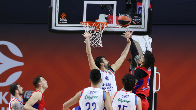 CSKA Moscow v Anadolu Efes - Turkish Airlines EuroLeague Final Four
