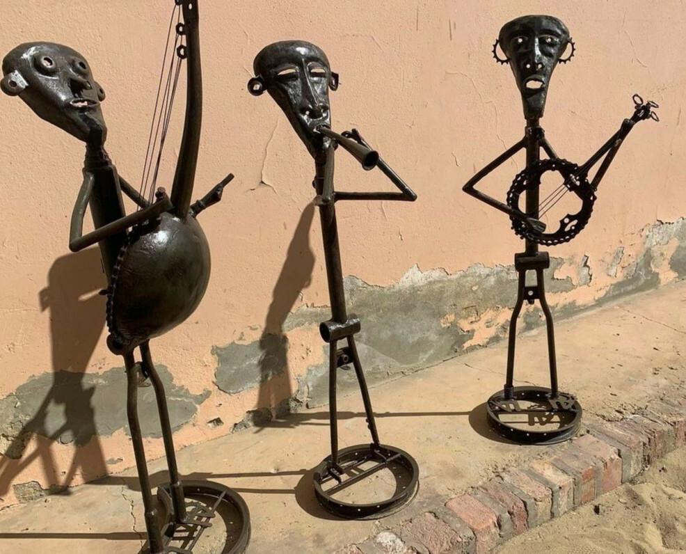 Meissa Fall transforms old bikes into sculptures