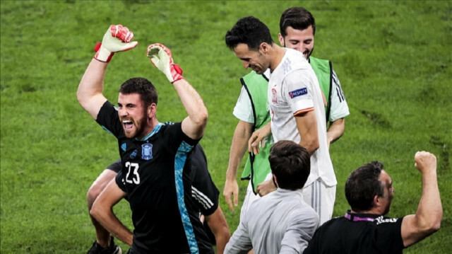 Unai Simon (23) of Spain celebrates after winning the UEFA EURO 2020 quarter-final football match against Switzerland at the Saint Petersburg Stadium in Saint Petersburg, Russia on July 2, 2021. ( Dmitriy Golubovich - Anadolu Agency )