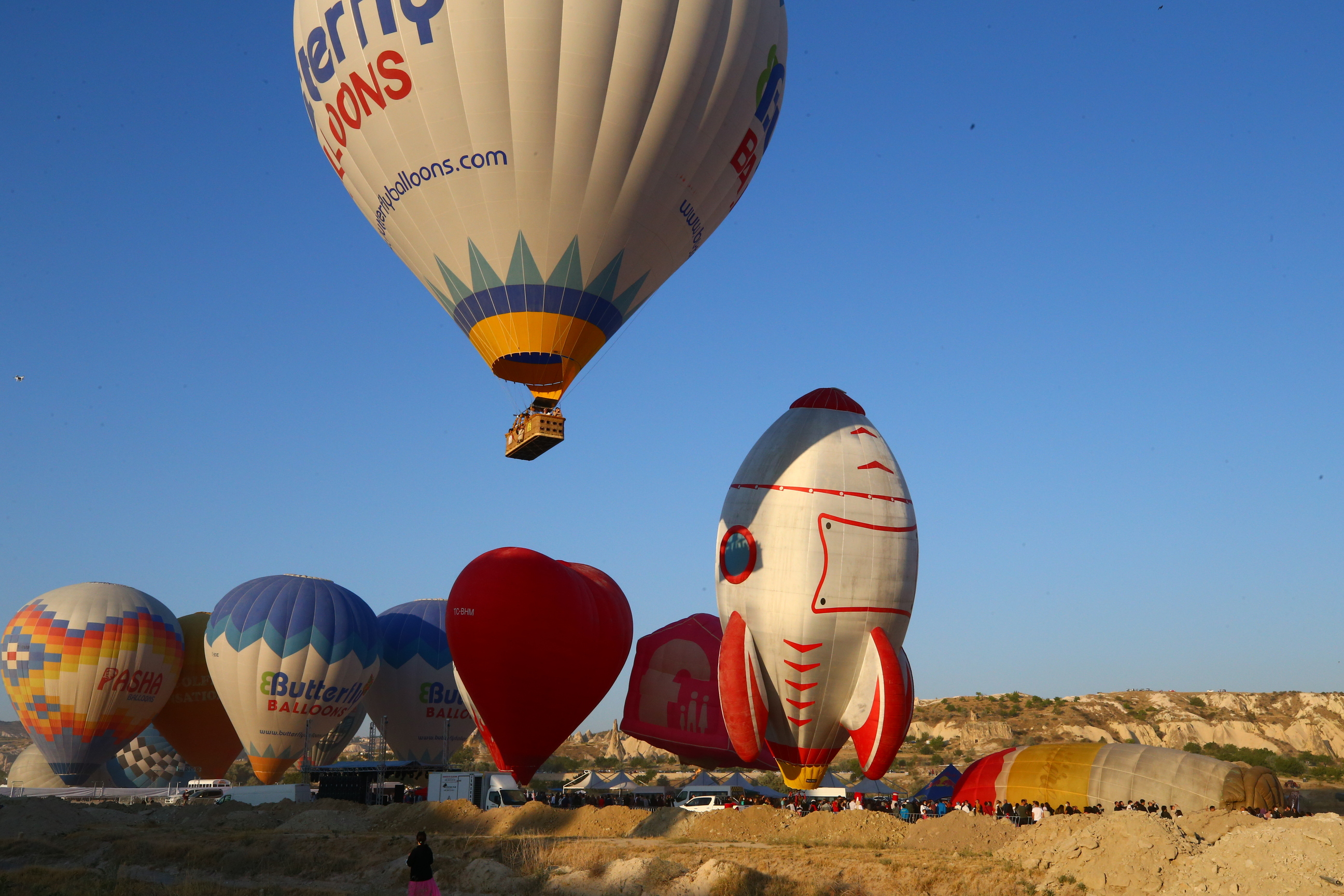 Second International Hot Air Balloon Festival kicks off in Turkey's Cappadocia
