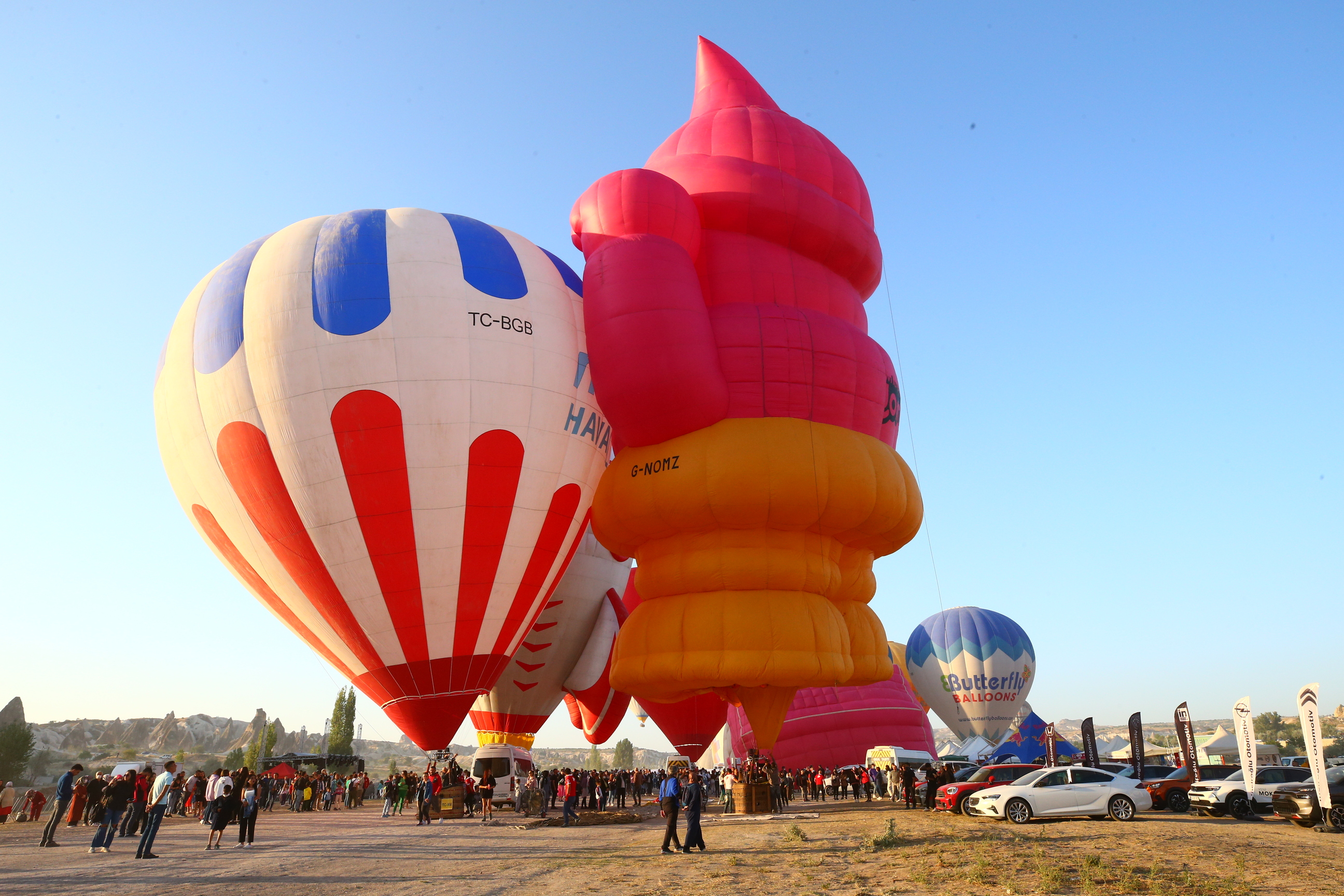 Second International Hot Air Balloon Festival kicks off in Turkey's Cappadocia
